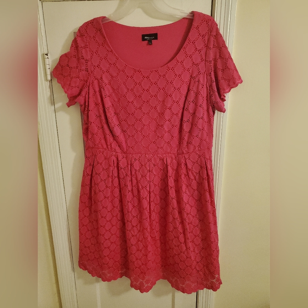 Short sleeve, Fuschia, size 3x RN Studio dress.